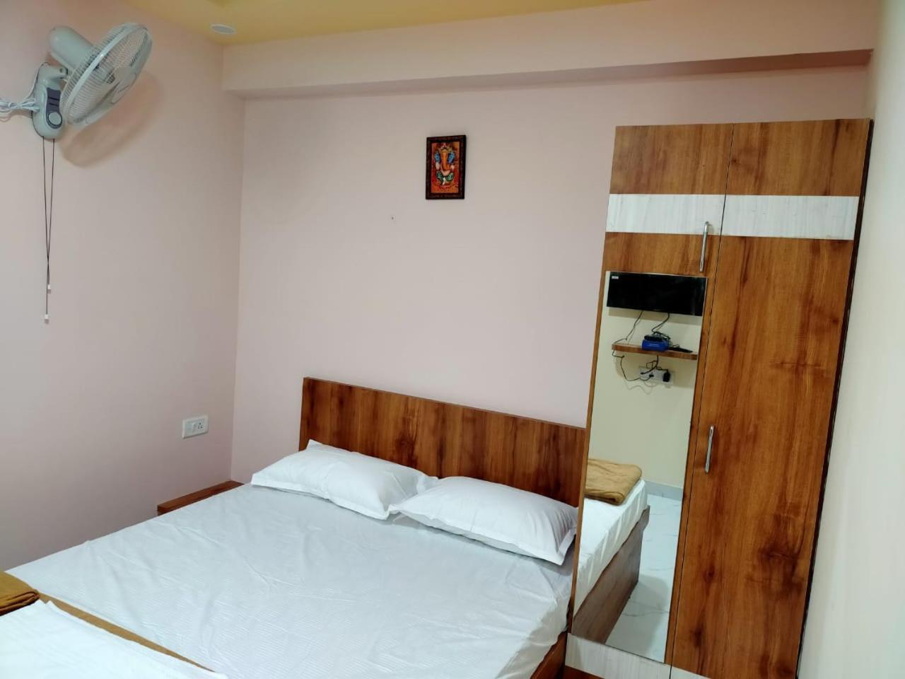 Mandara Comforts Hotel Bangalore Extérieur photo